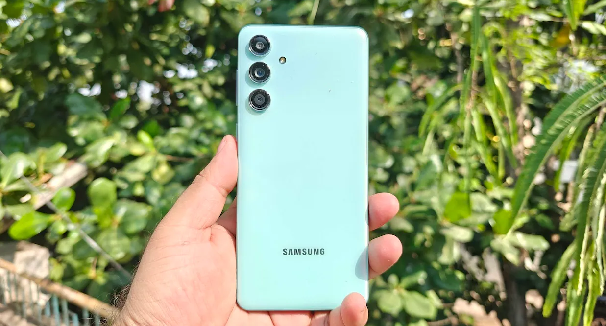 Samsung Galaxy M55 5G – Reseña y Opiniones 2025